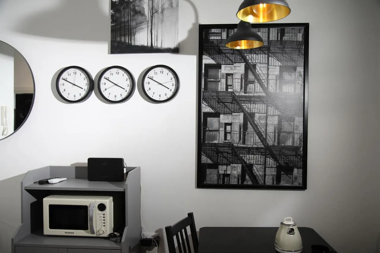 Liberty Apartment Bari 0*,  Italy